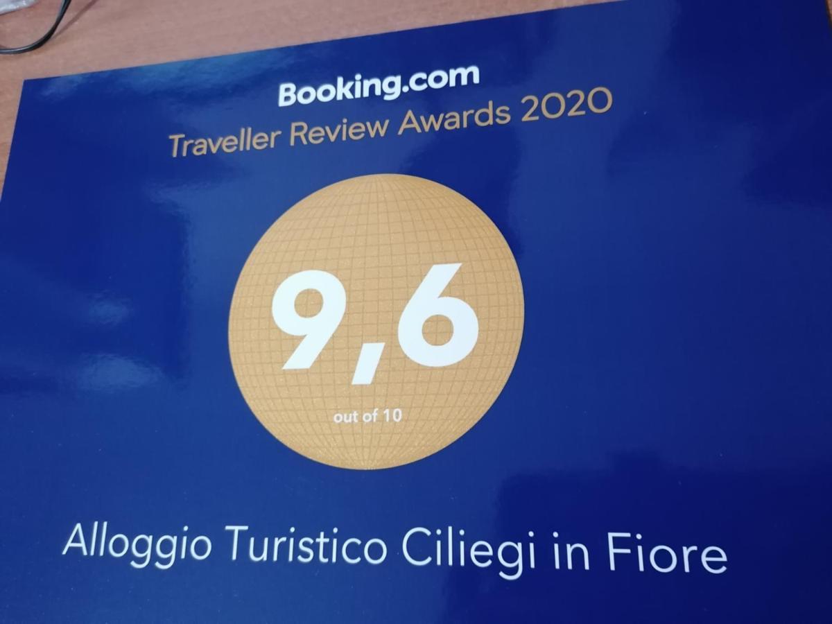 Alloggio Turistico Ciliegi In Fiore Monte Libretti Luaran gambar